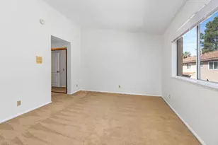 7768 Caminito Monarca, Carlsbad, CA 92009 - Photo 23