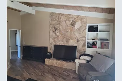 25915 Jesmond Dene Rd, Escondido, CA 92026 - Photo 11