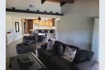 25915 Jesmond Dene Rd, Escondido, CA 92026 - Photo 13