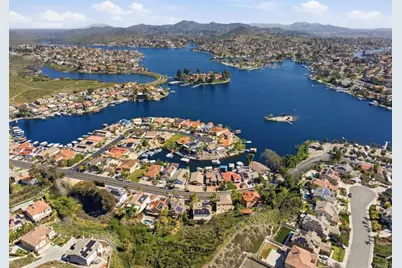 29 Villa Valtelena, Lake Elsinore, CA 92532 - Photo 5