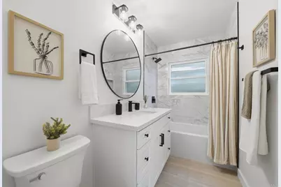 323 Glencrest Drive, Solana Beach, CA 92075 - Photo 37