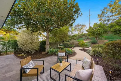 323 Glencrest Drive, Solana Beach, CA 92075 - Photo 33