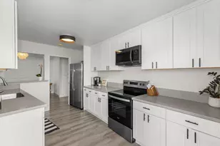 2544 Navarra, Carlsbad, CA 92009 - Photo 13