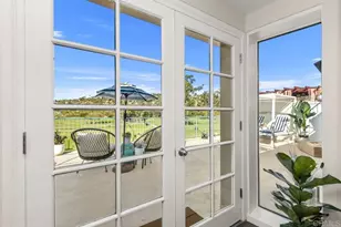 2544 Navarra, Carlsbad, CA 92009 - Photo 11