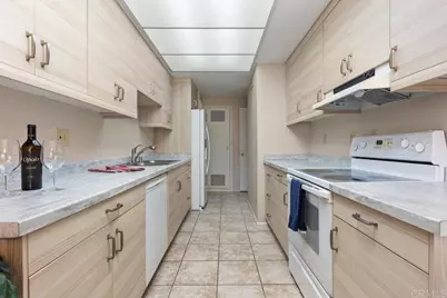 12389 Santiago Road, San Diego, CA 92128 - Photo 23