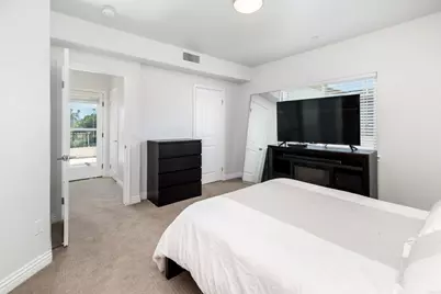 4057 Lamont Street, San Diego, CA 92109 - Photo 25