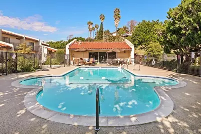 614 Bel Air  Dr, Vista, CA 92084 - Photo 23