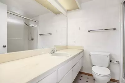 614 Bel Air  Dr, Vista, CA 92084 - Photo 13