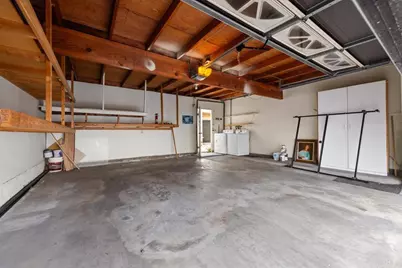 614 Bel Air  Dr, Vista, CA 92084 - Photo 21