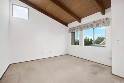 614 Bel Air  Dr, Vista, CA 92084 - Photo 17