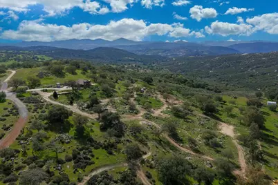 24710 Sutherland Drive, Ramona, CA 92065 - Photo 3