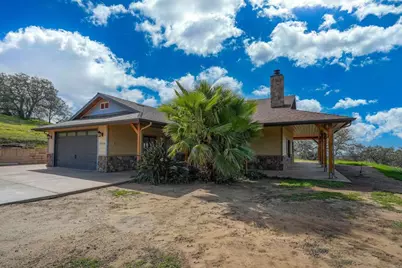 24710 Sutherland Drive, Ramona, CA 92065 - Photo 11