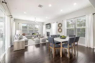 7060 Sitio Caliente, Carlsbad, CA 92009 - Photo 3