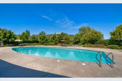 7060 Sitio Caliente, Carlsbad, CA 92009 - Photo 39