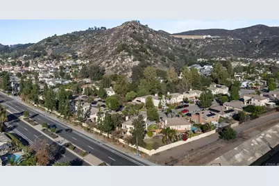 2891 Oakwood Creek Way, Escondido, CA 92027 - Photo 35