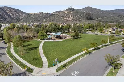 2891 Oakwood Creek Way, Escondido, CA 92027 - Photo 37