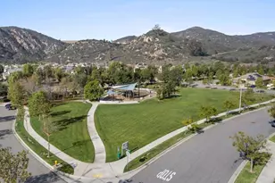 2891 Oakwood Creek Way, Escondido, CA 92027 - Photo 37