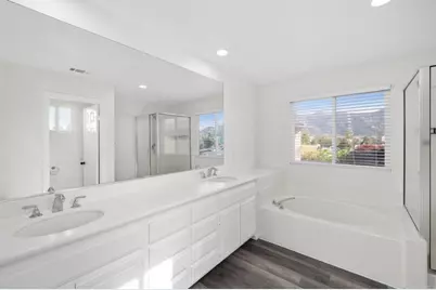 2891 Oakwood Creek Way, Escondido, CA 92027 - Photo 23