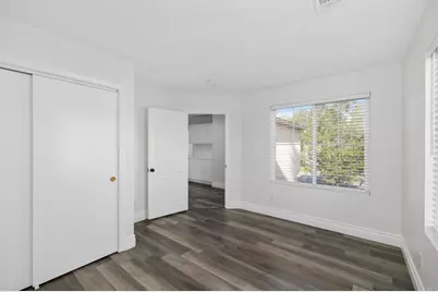 2891 Oakwood Creek Way, Escondido, CA 92027 - Photo 15