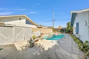 3221 Kempton Dr, Los Alamitos, CA 90720 - Photo 29