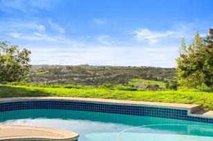 2518 Unicornio St, Carlsbad, CA 92009 - Photo 7