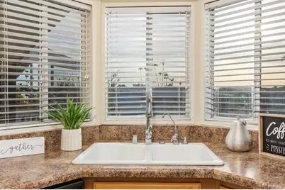 1600 E Vista Way #21, Vista, CA 92084 - Photo 17