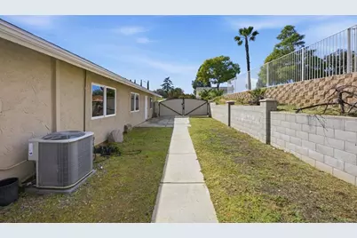 14637 Poway Mesa Drive, Poway, CA 92064 - Photo 11