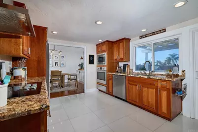 3020 Azahar Court, Carlsbad, CA 92009 - Photo 9