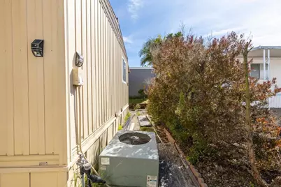 718 Sycamore #104, Vista, CA 92083 - Photo 9