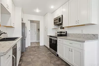 2306 Altisma Way #215, Carlsbad, CA 92009 - Photo 9