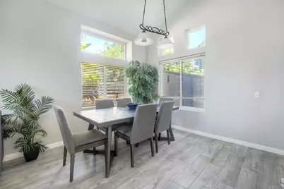 275 Royal Glen Drive, Fallbrook, CA 92028 - Photo 9