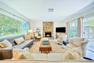 5187 Foothill Blvd, San Diego, CA 92109 - Photo 11