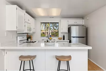 1330 Palomar Place #7, Vista, CA 92084 - Photo 15