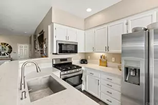 537 Sweet Pea Pl, Encinitas, CA 92024 - Photo 13