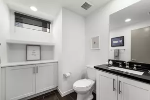 2563 State St, Carlsbad, CA 92008 - Photo 17