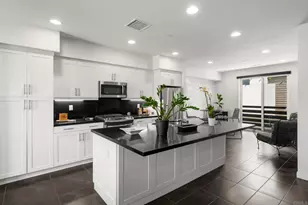 2563 State St, Carlsbad, CA 92008 - Photo 3