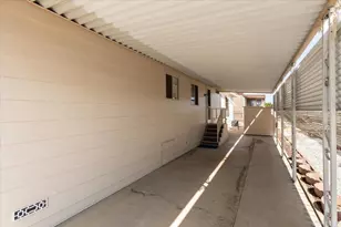 1010 E Bobier Dr, Vista, CA 92084 - Photo 35