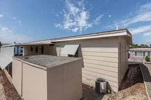 1010 E Bobier Dr, Vista, CA 92084 - Photo 33