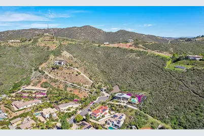 2535 San Clemente Avenue, Vista, CA 92084 - Photo 47