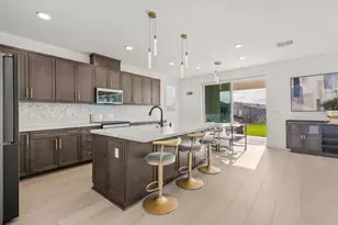 550 Meadowood St, Fallbrook, CA 92028 - Photo 9