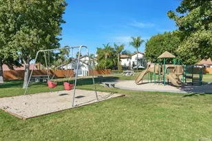 2067 Paseo De Anza, Vista, CA 92084 - Photo 27