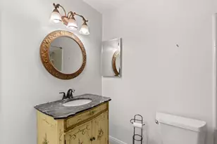 1330 Sugarbush Dr, Vista, CA 92084 - Photo 29