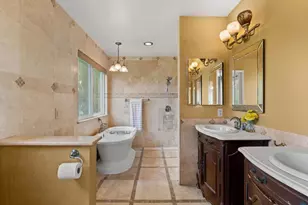 1330 Sugarbush Dr, Vista, CA 92084 - Photo 23