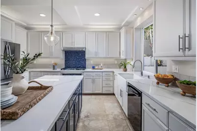 8092 Paseo Arrayan, Carlsbad, CA 92009 - Photo 13