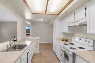 1040 E Washington Ave, Escondido, CA 92025 - Photo 9