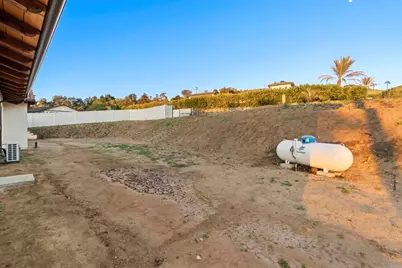 2525 Date Palm Court, Vista, CA 92084 - Photo 63