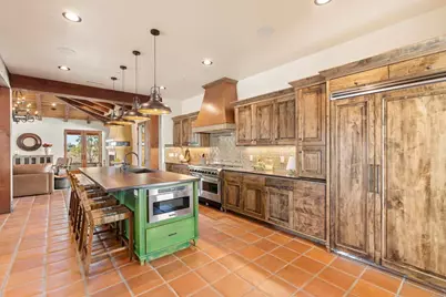 2525 Date Palm Court, Vista, CA 92084 - Photo 11