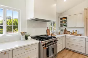 1102 Fleetridge Dr, San Diego, CA 92106 - Photo 15