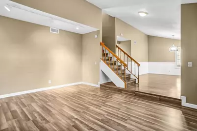 1887 Montgomery Avenue, Ventura, CA 93004 - Photo 9