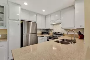 12555 Oaks N Dr, San Diego, CA 92128 - Photo 9